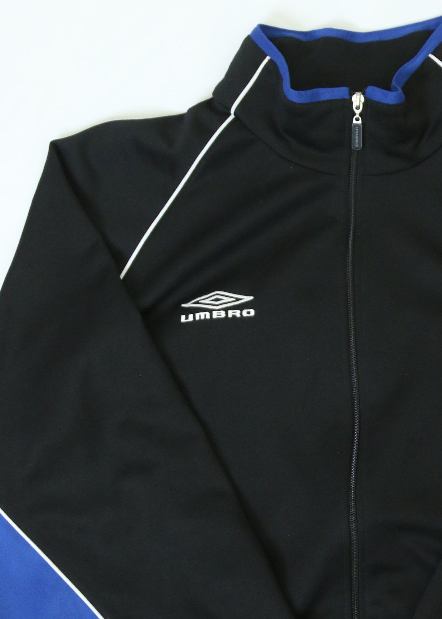 Men's Vintage Umbro Soccer Zip Up Size XL