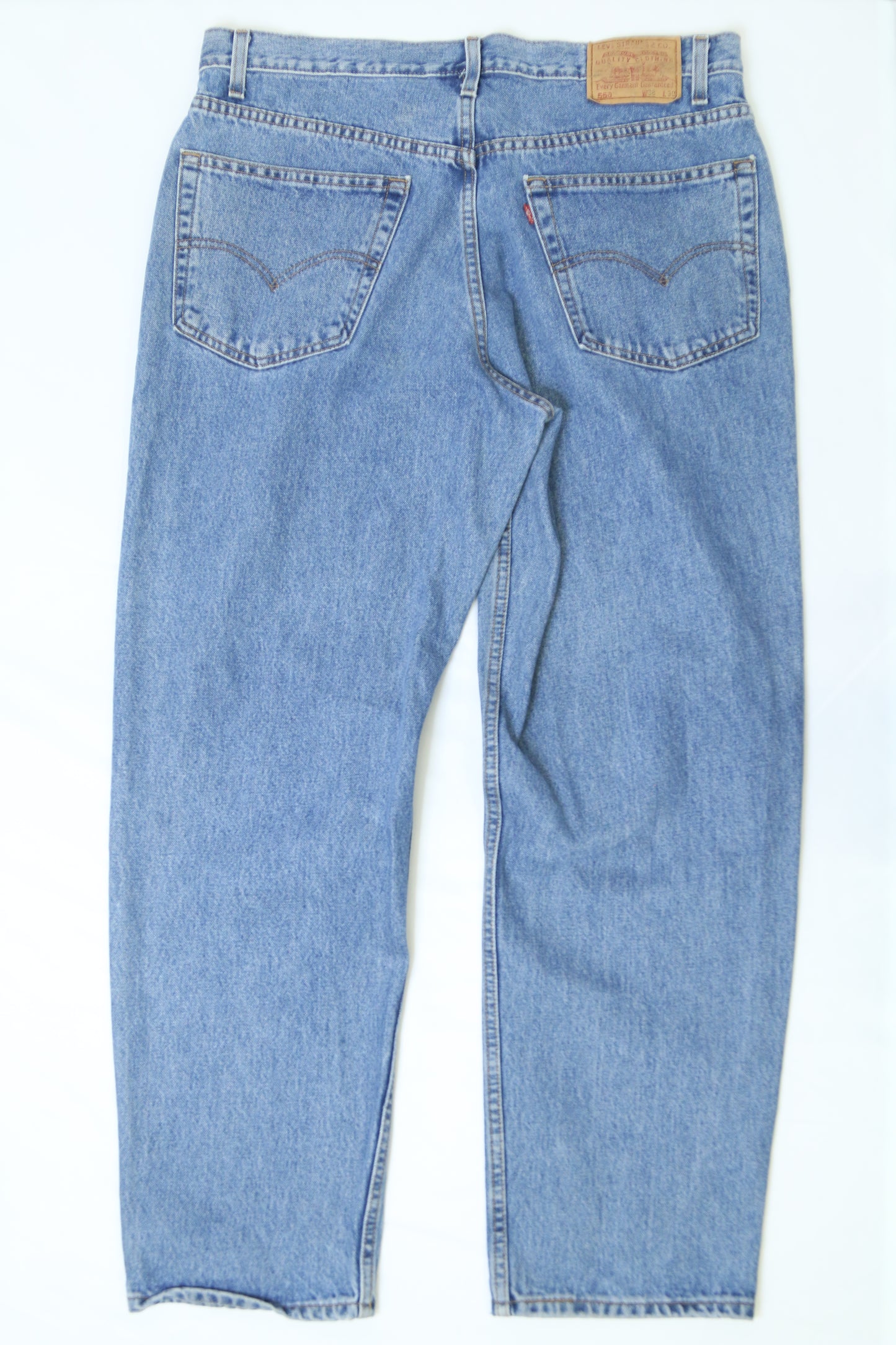Men's Vintage 90s Levi's 550 Relaxed Fit Jeans Size 38"