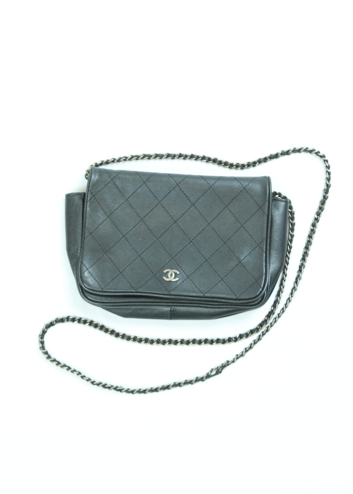 Women's Vintage Chanel Classic Black Quilted Calfskin Clutch