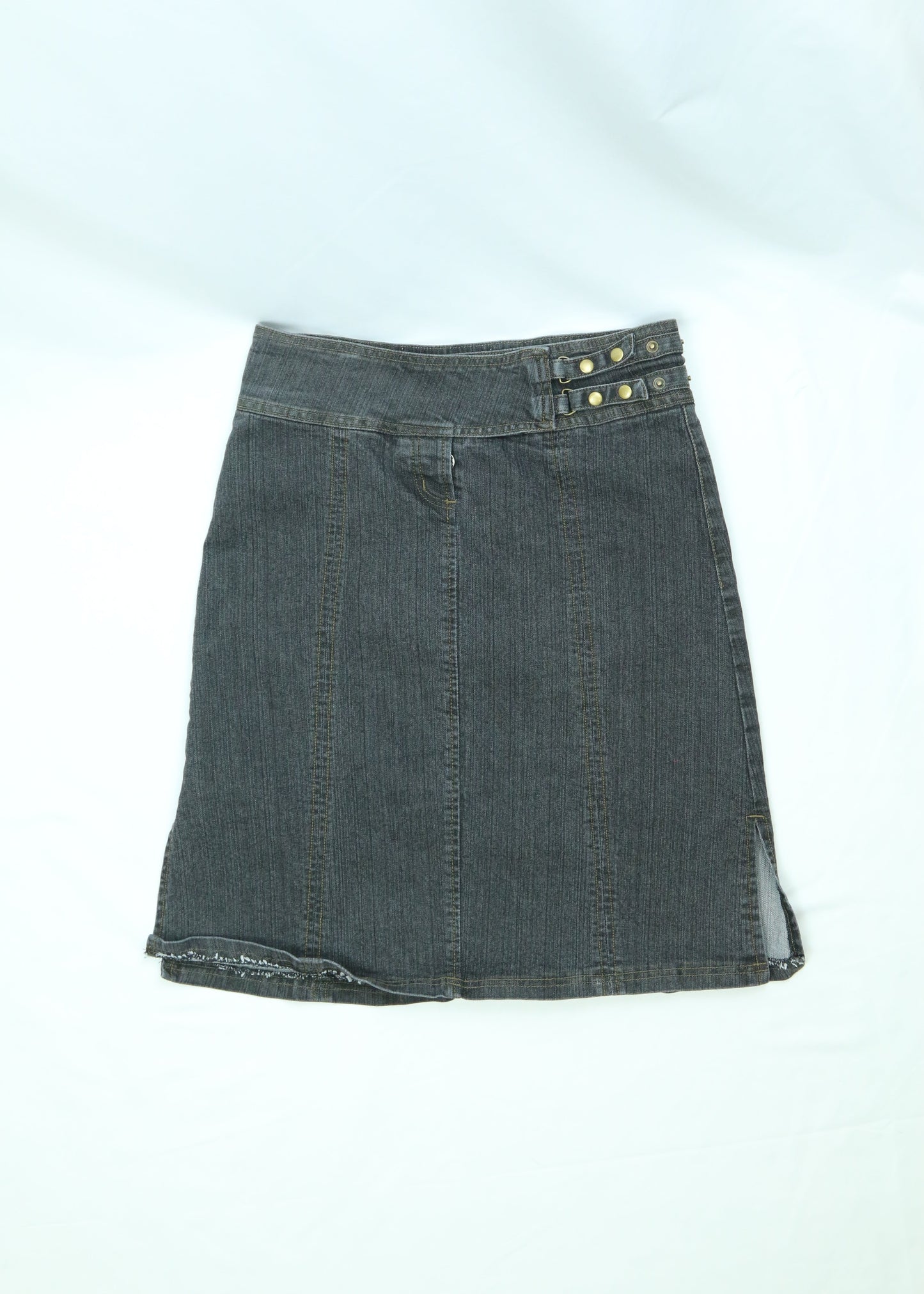 Women's Dynamite Dark wash Demin Skirt Size 7