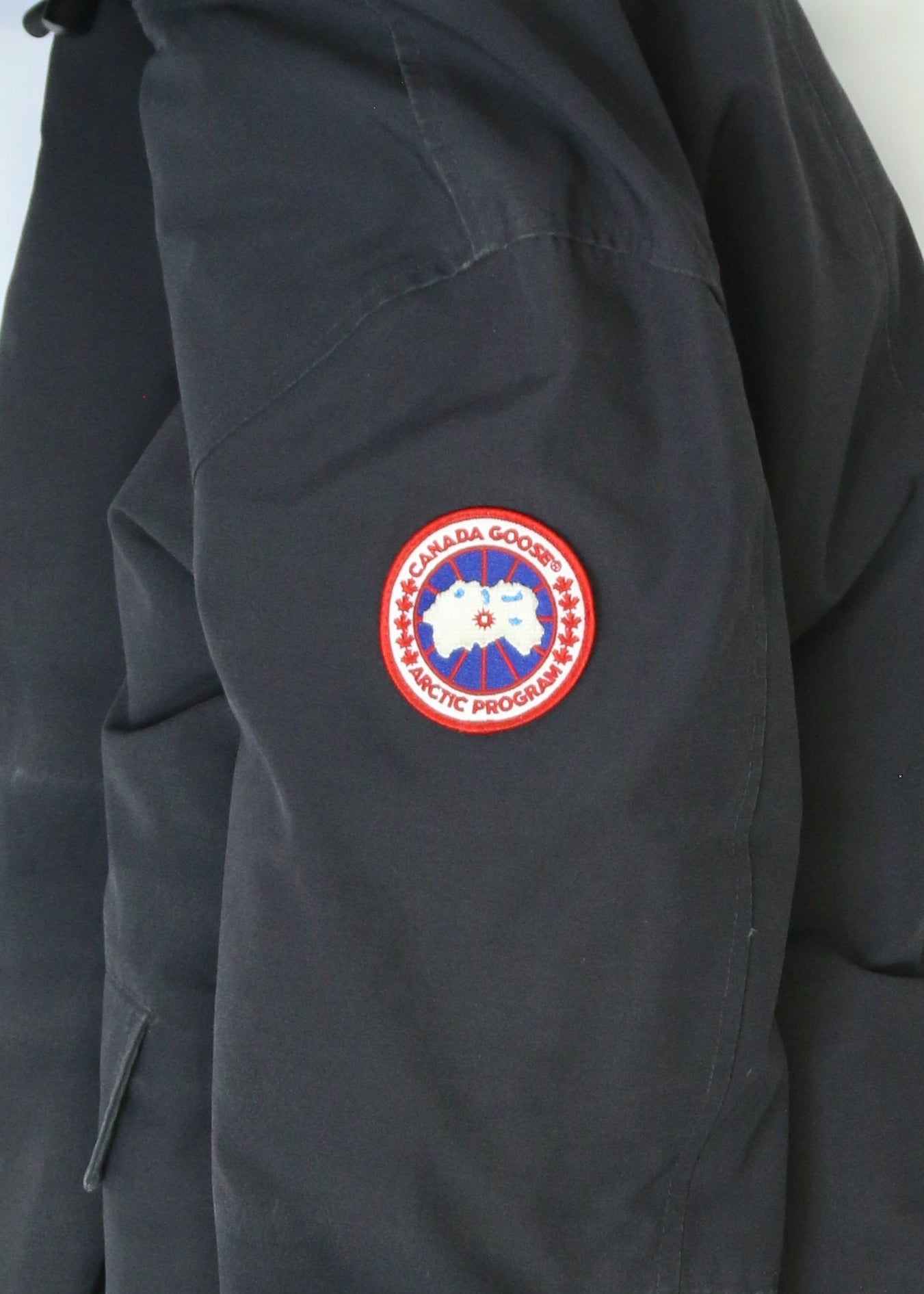 Men's Canada Goose Jacket Size Medium
