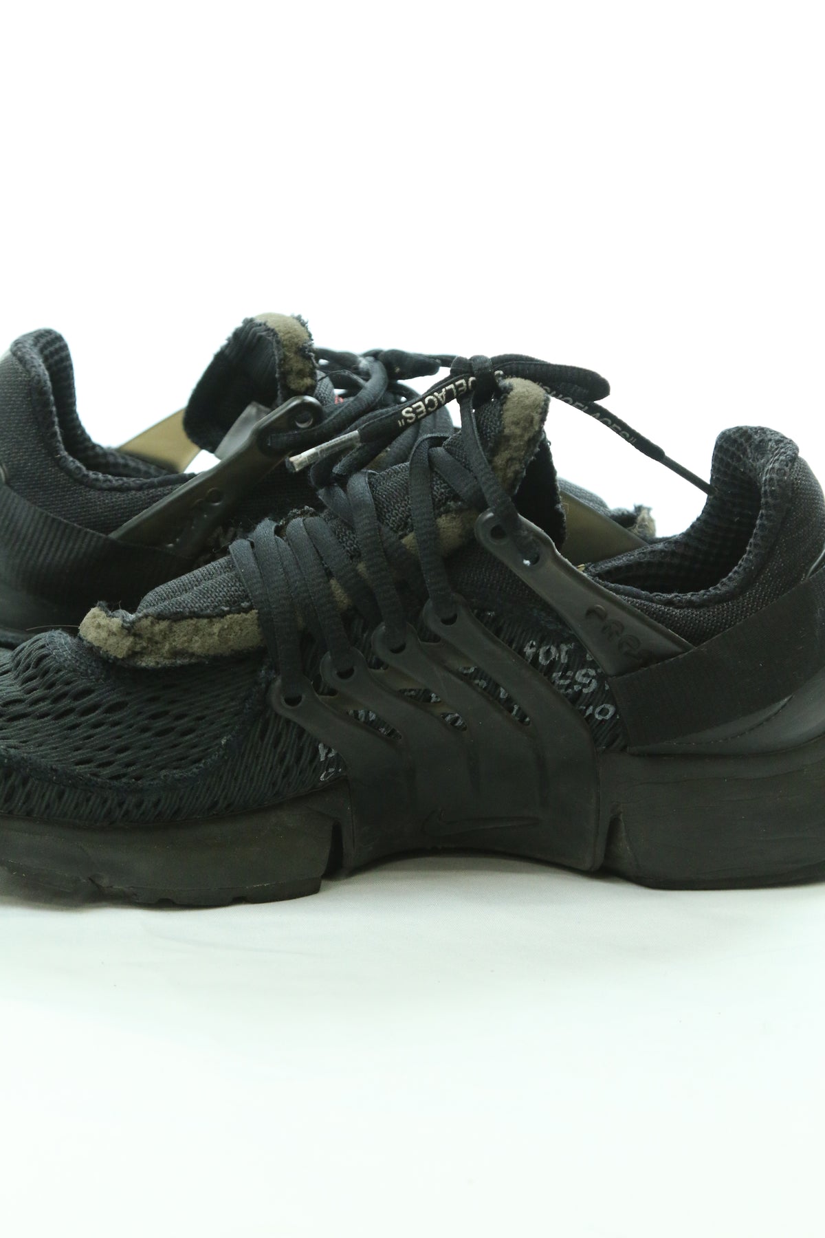 Men's Nike x Off-White 2018 Air Presto "Polar Opposites Black" Size 10