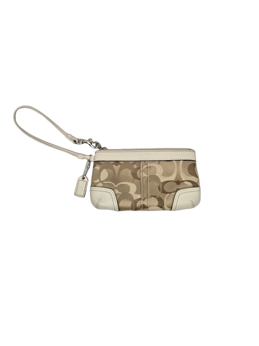 Women's Coach Wristlet (Beige/White)