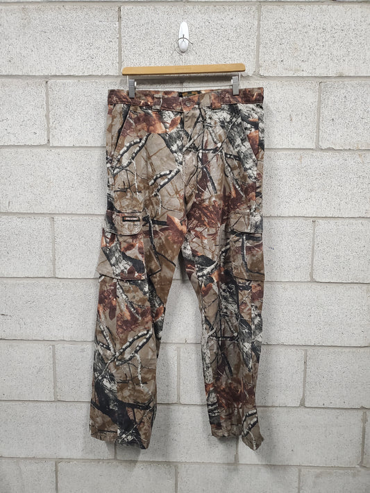 Mens Camoflauge Cargo Pants Size Large 36"x30"