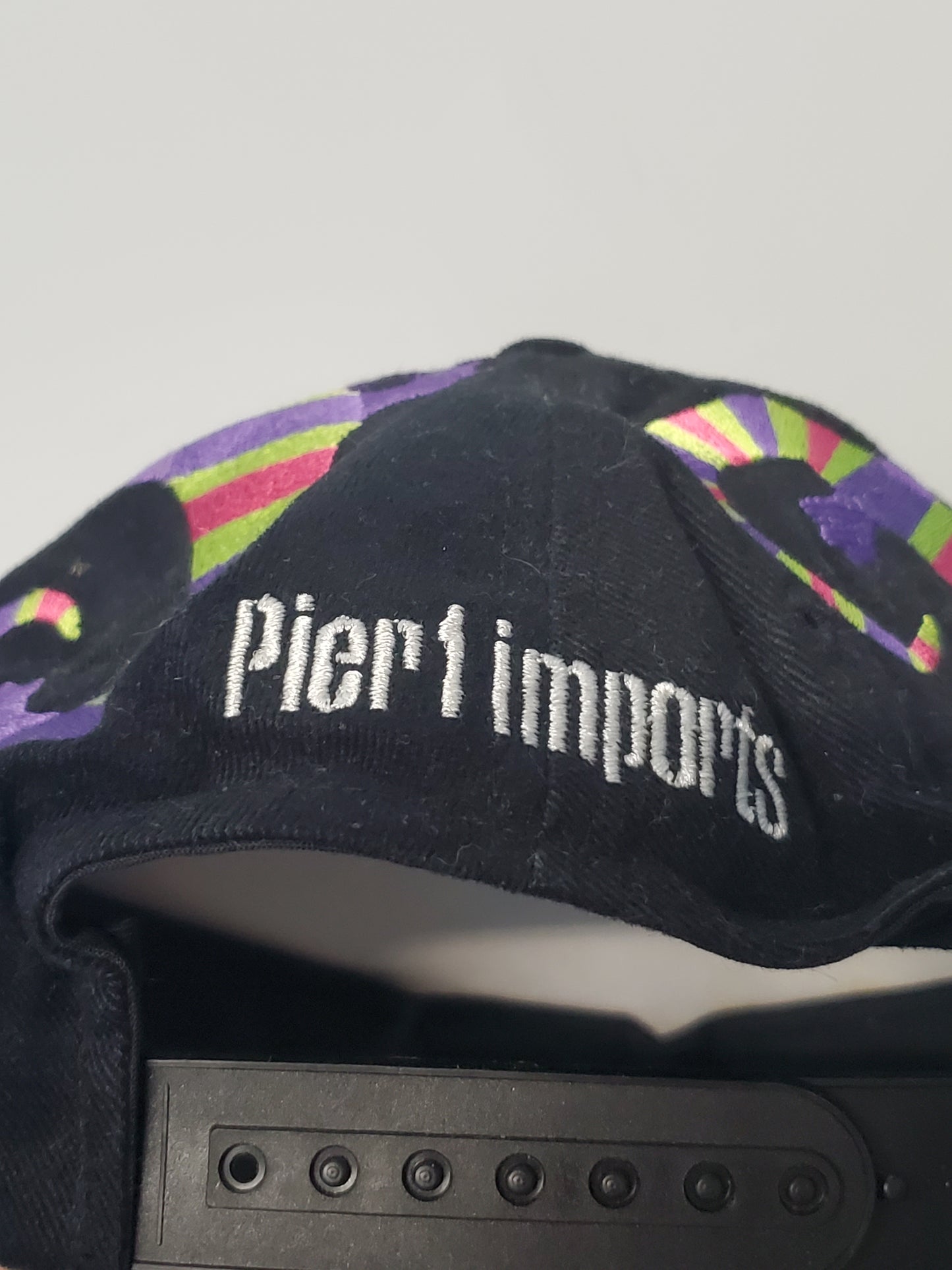 Mens Vintage Pier 1 Imports Snapback