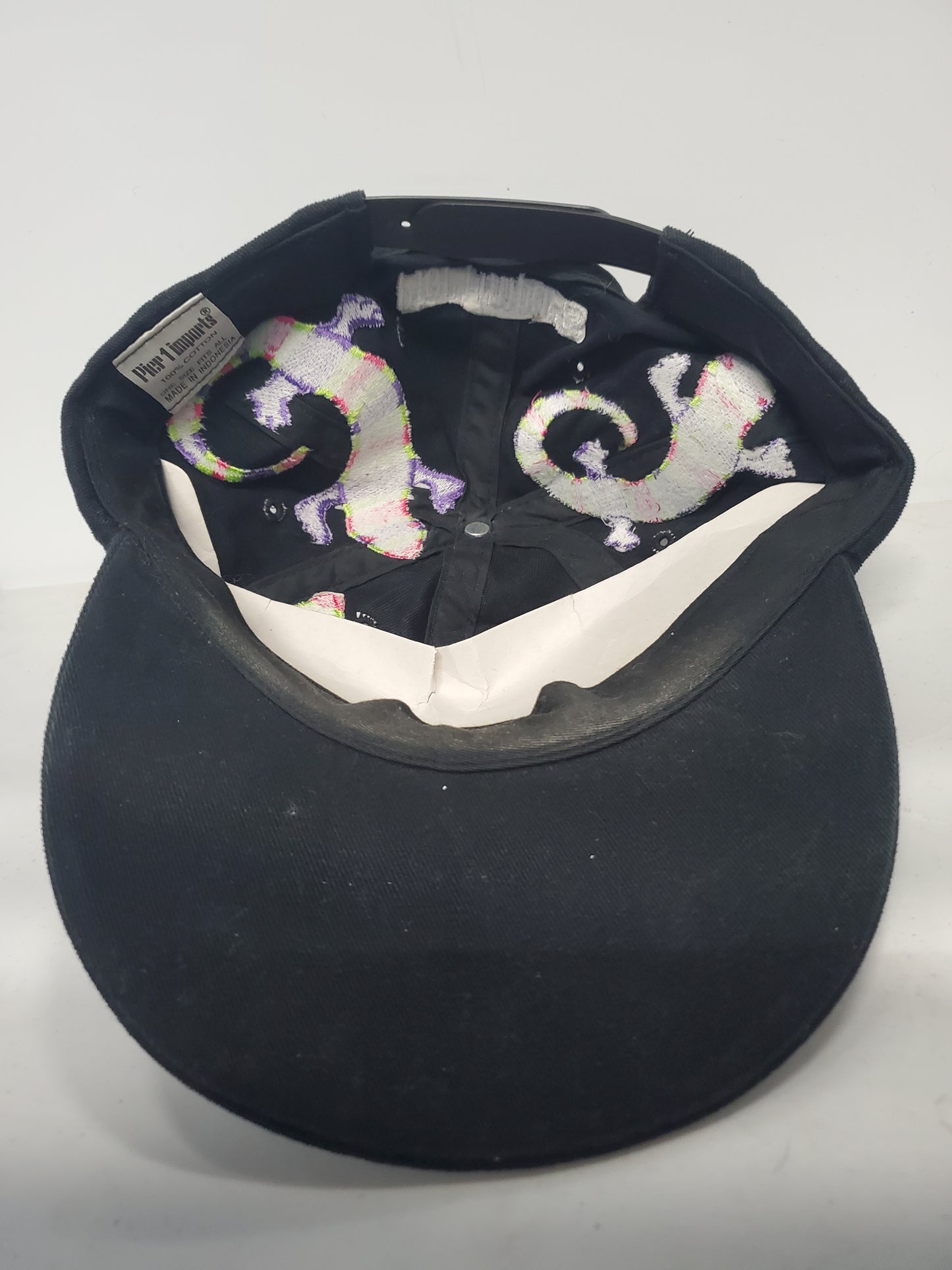 Mens Vintage Pier 1 Imports Snapback