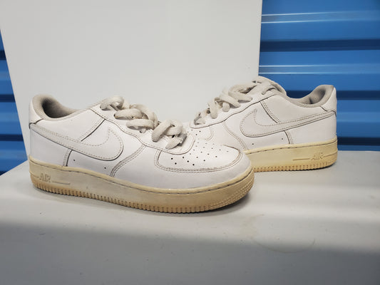 Kids Nike Air Force 1 Low White Size 5.5Y GS