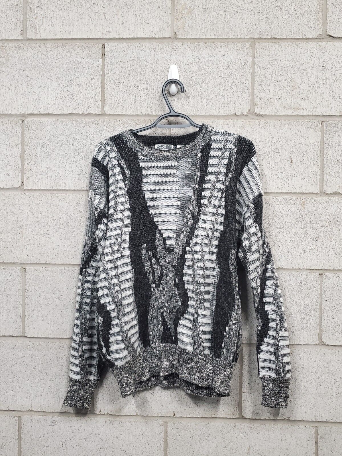 Mens Knit Sweater Size Medium