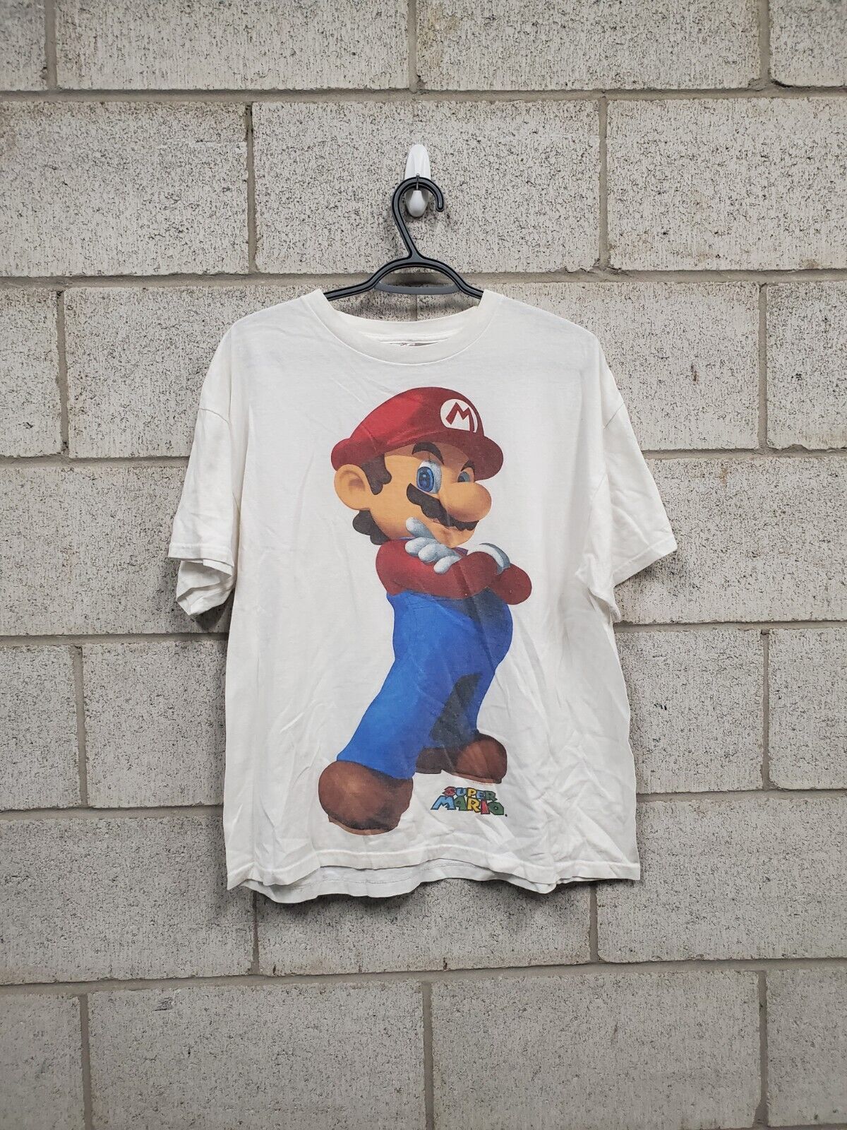 Mens 2004 Super Mario Bros T-Shirt Size Large