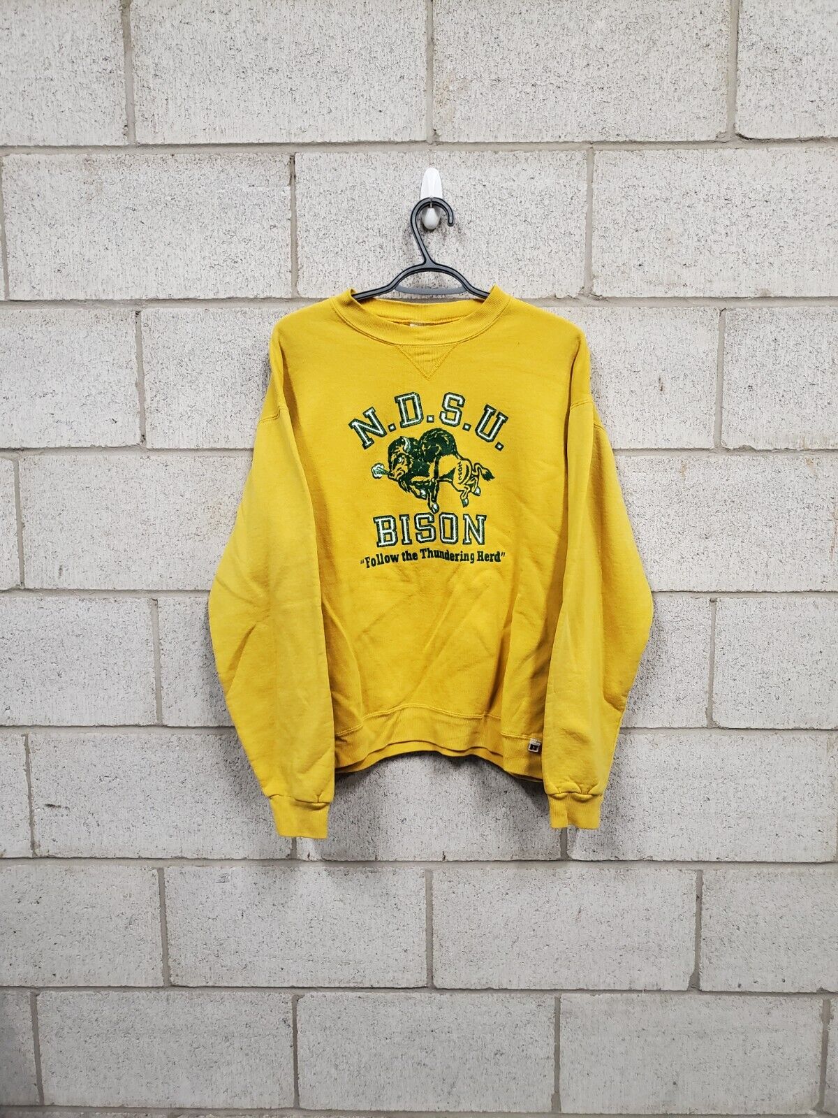 Mens N.D.S.U Bison Russell Athletic Crewneck Size XL