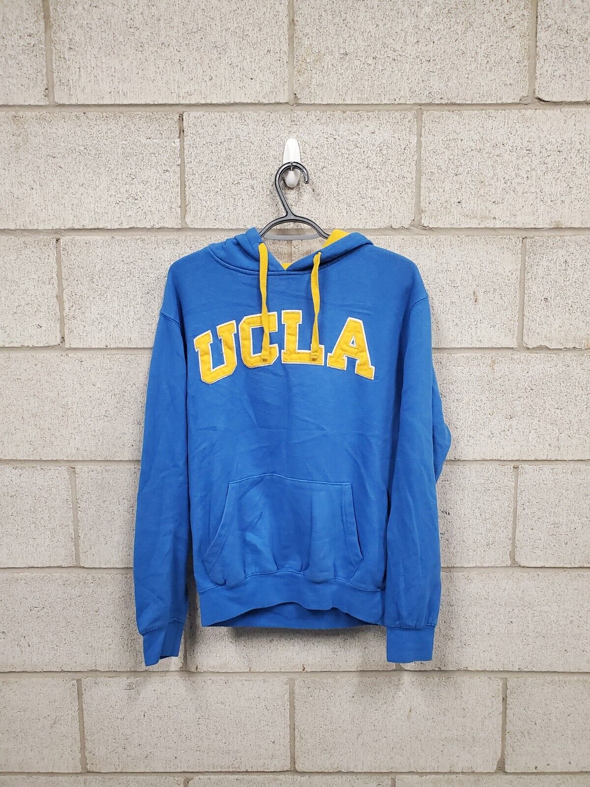 Mens UCLA Hoodie Size Medium